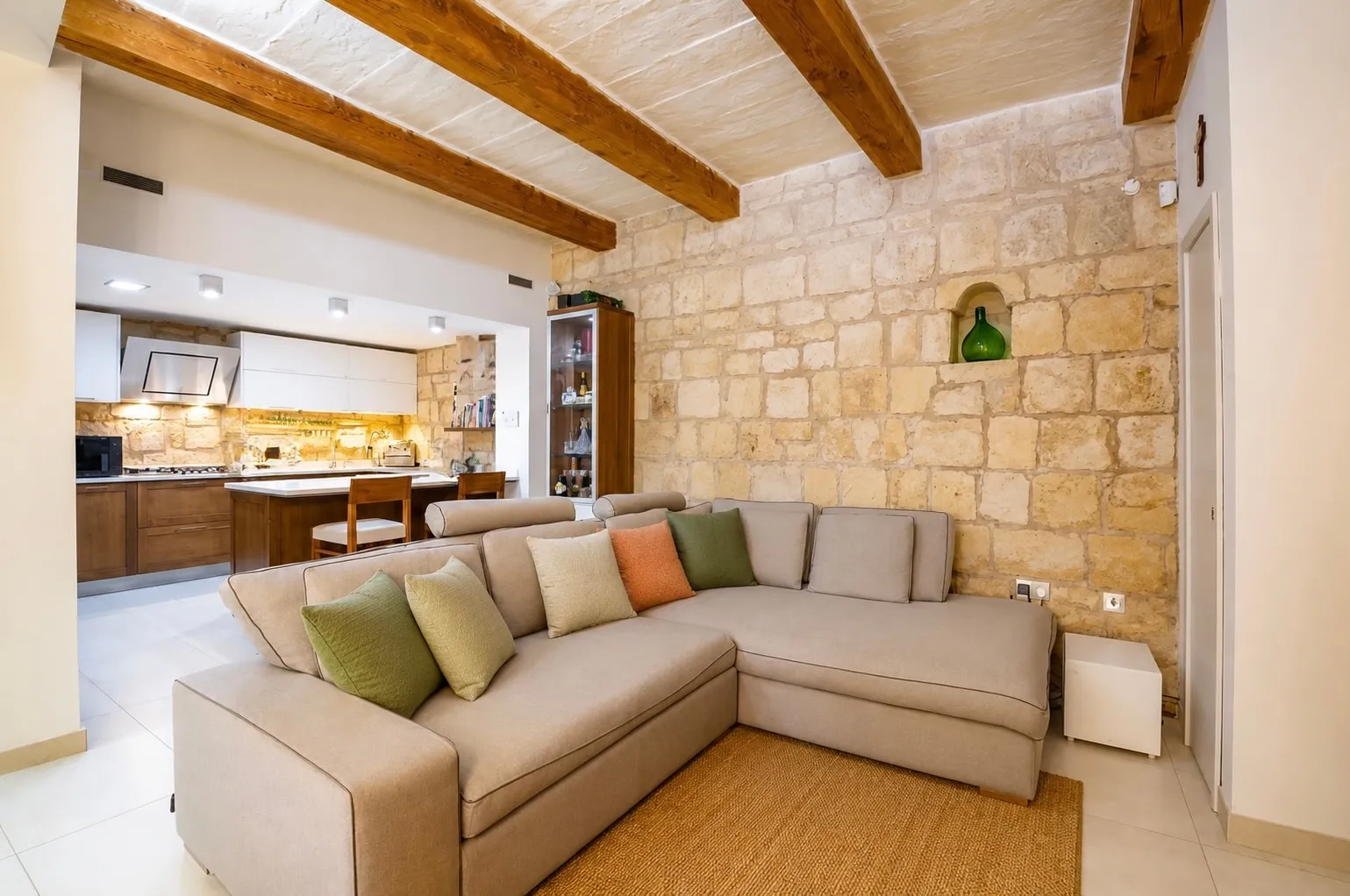Open-plan living, kitchen and dining — House of Character, Siġġiewi